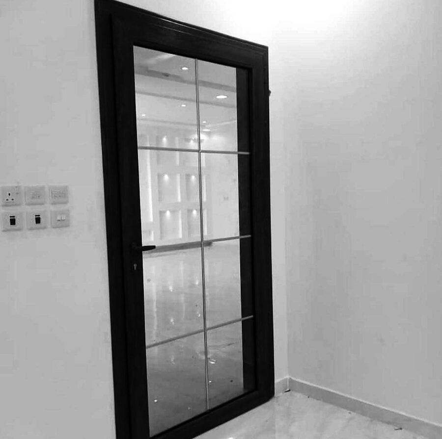 أبواب الألمنيوم